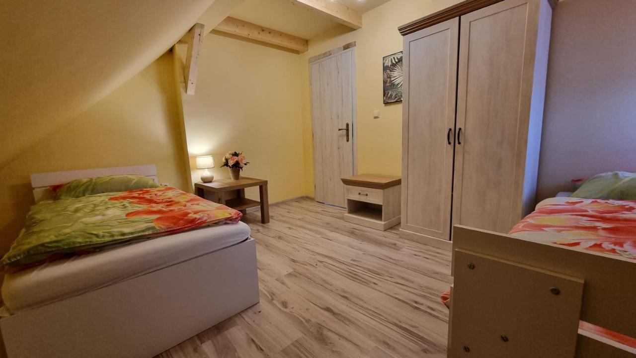 פריבילינה Apartmany Sebastian מראה חיצוני תמונה