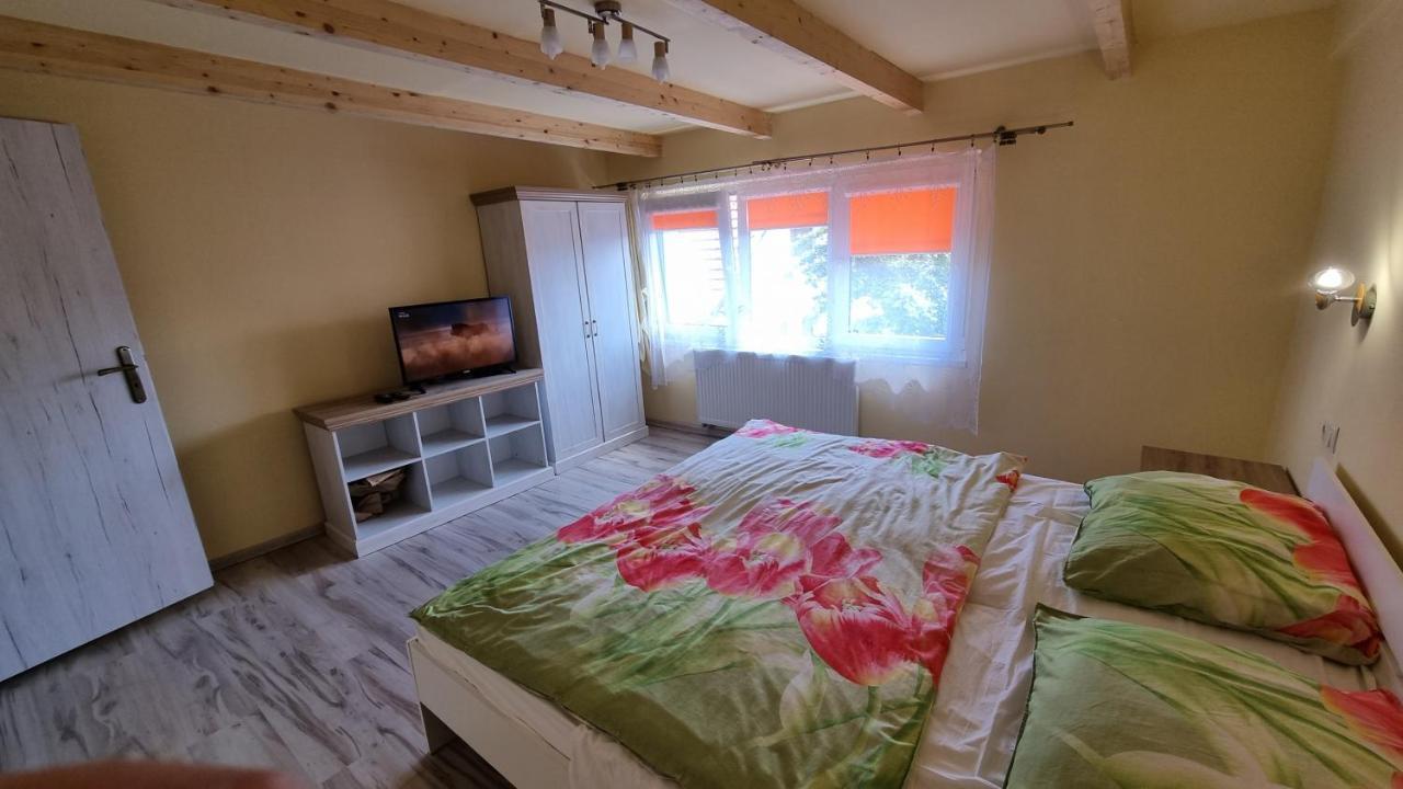 פריבילינה Apartmany Sebastian מראה חיצוני תמונה